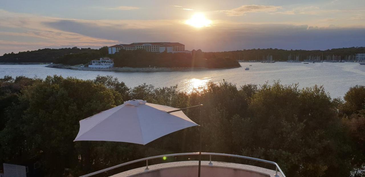 Apartments Seafront Villa PUY 외부 사진