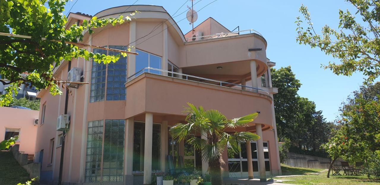Apartments Seafront Villa PUY 외부 사진