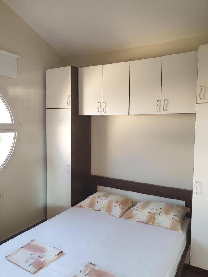 Apartments Seafront Villa PUY 외부 사진